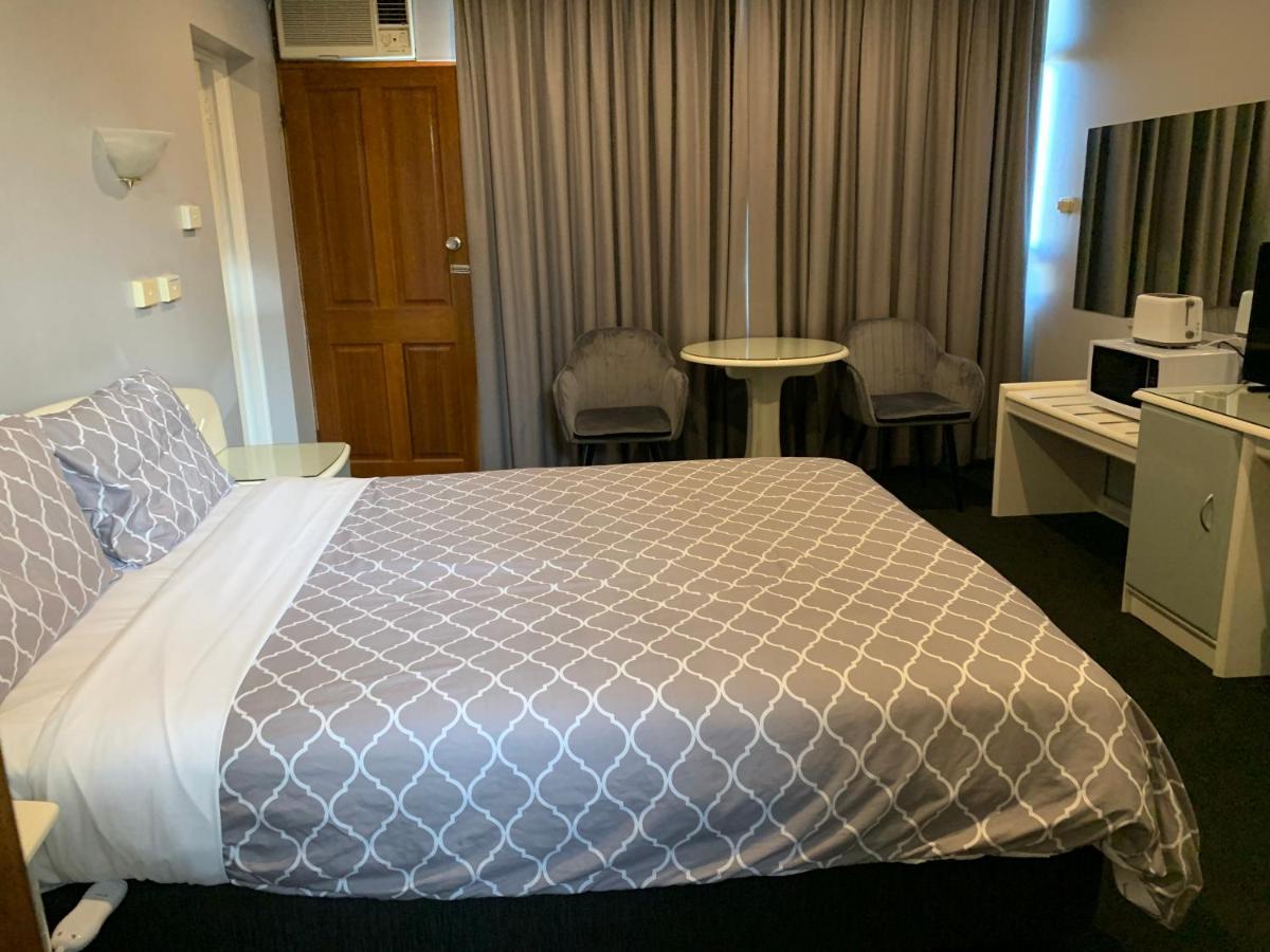 Casey On Princes Motel Hallam Экстерьер фото